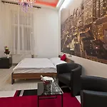 Metropolis Boutique