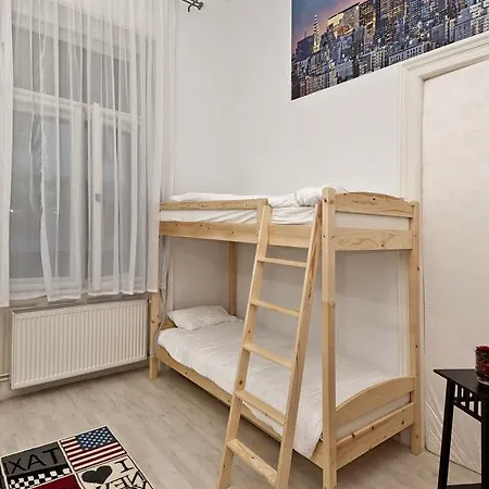 Metropolis Boutique Bed & Breakfast