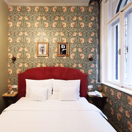 Metropolis Boutique Bed and Breakfast