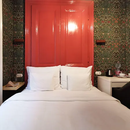 Metropolis Boutique לינה וארוחת בוקר 4*