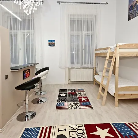 Metropolis Boutique Bed and breakfast 4*