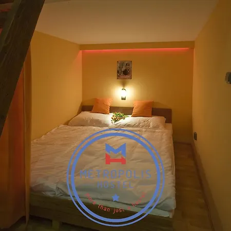 לינה וארוחת בוקר Metropolis Boutique