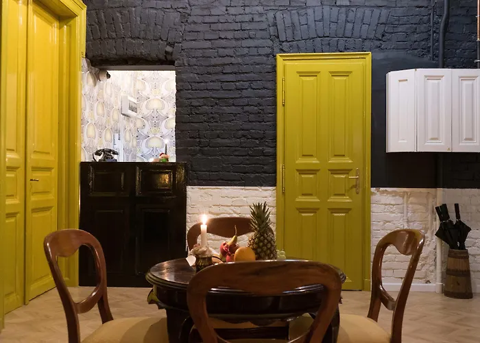 Metropolis Boutique Nocleg ze śniadaniem 4*