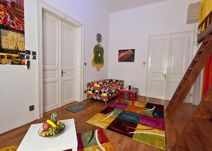 Metropolis Boutique Nocleg ze śniadaniem 4*