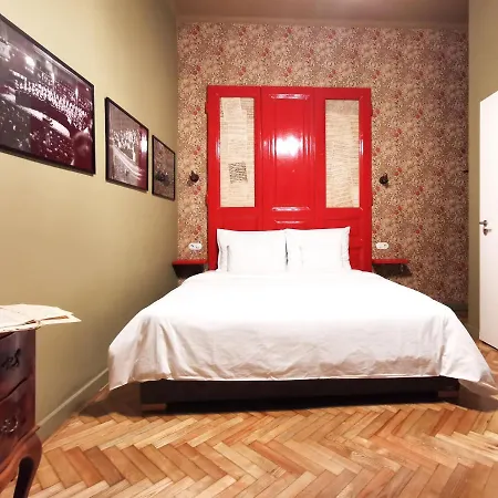 Metropolis Boutique Couette-café 4*