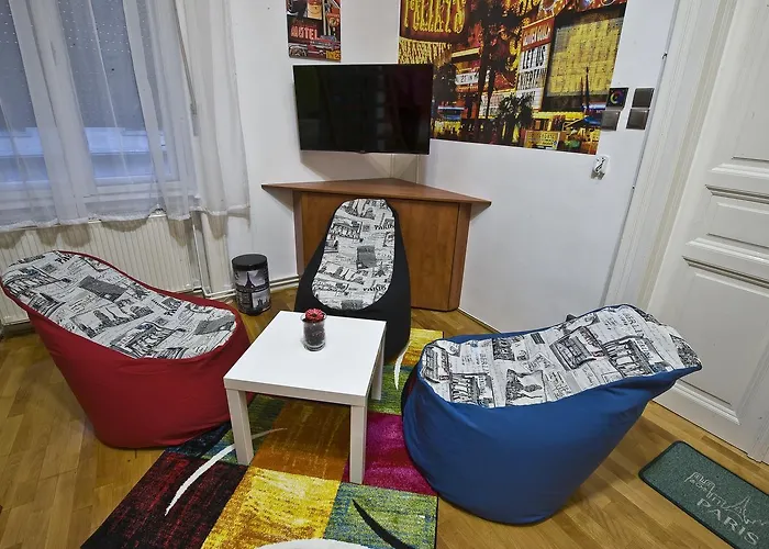 فندق مبيت وإفطار Metropolis Boutique 4*