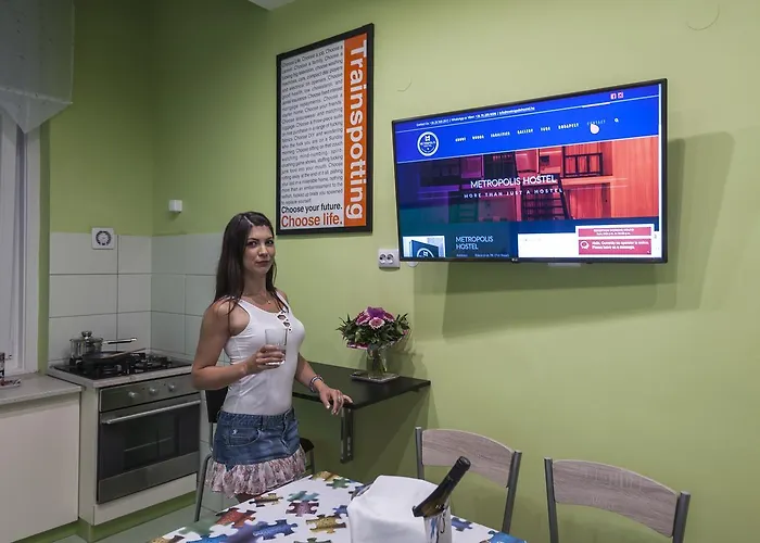 Metropolis Boutique 4*